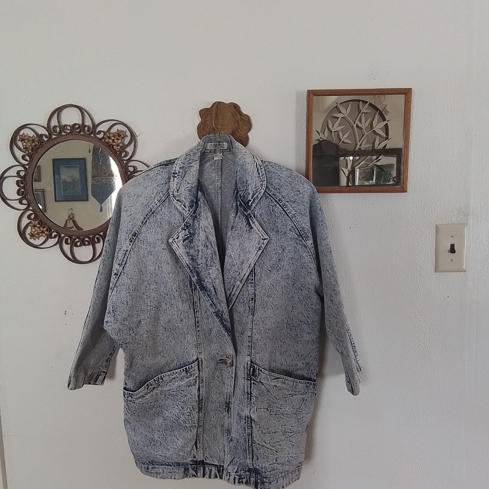 VINTAGE APACHE BY THE WEST PLUS ACID WASHED JEAN JACKET, MEDIUM - Picture 7 of 9